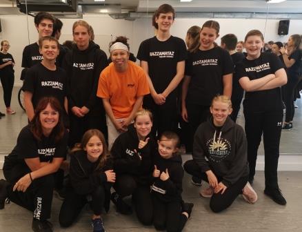 Razzamataz theatre school Newbury